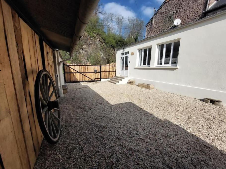 L'Aigrette Moderne, Ensoleille Et Bien Place Thury-Harcourt-le-Hom Exterior photo